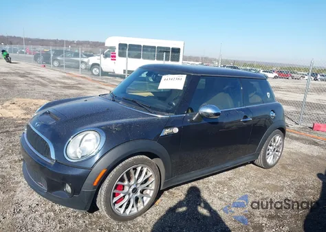 2009 Mini John Cooper Works from USA, damaged, VIN WMWMF93509TF96895